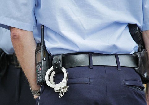 polizia-manette